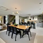 Casa Moderna 4 Suites E Piscina